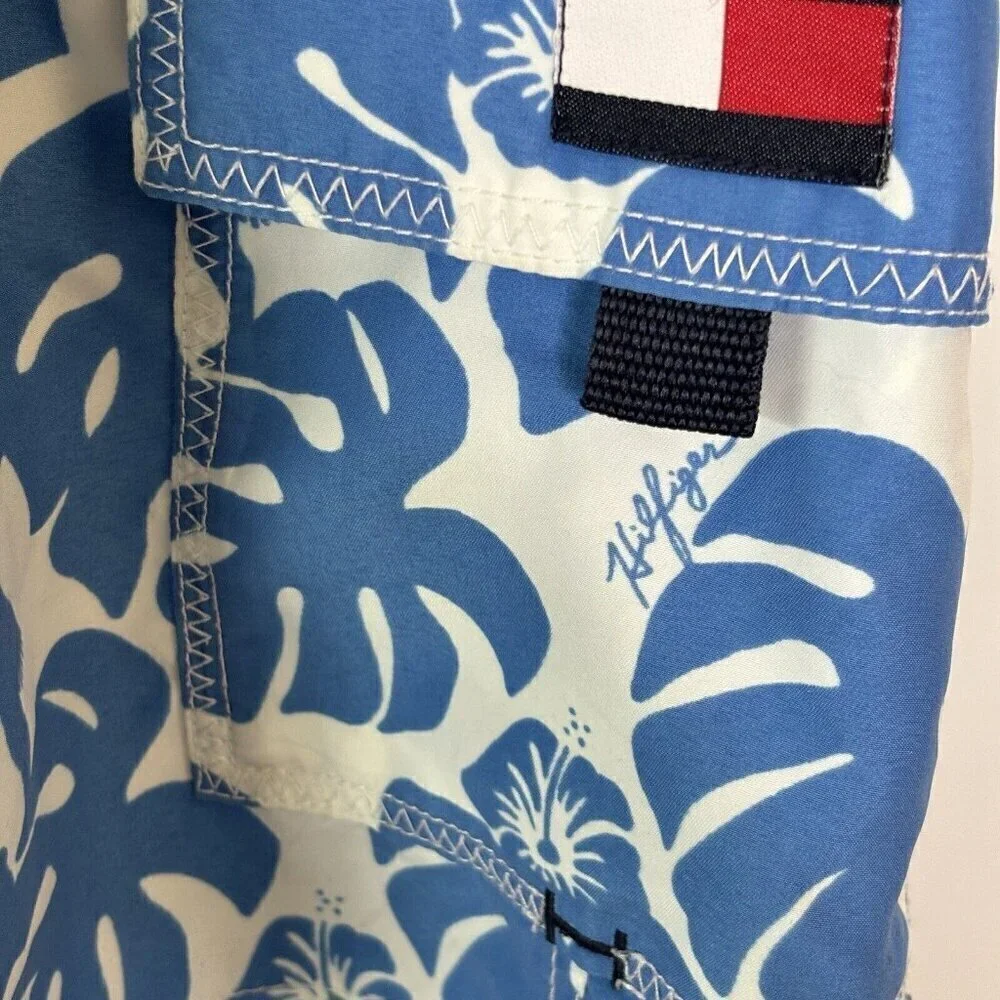 Tommy Hilfiger Mens Medium Blue White Tropical Hula Girl Print Swim Short Trunks
